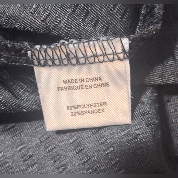 XL Black Sleeveless Women's Top - Picture 4 of 6